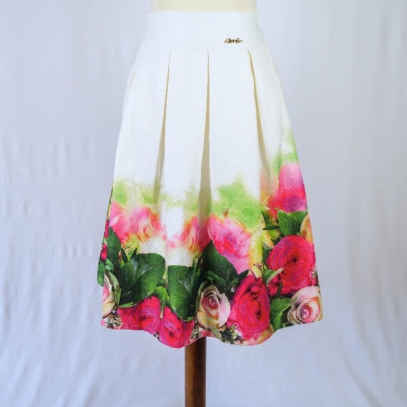 Glory White Colorful Bottom Flowers Skirt - Picture 1 of 3